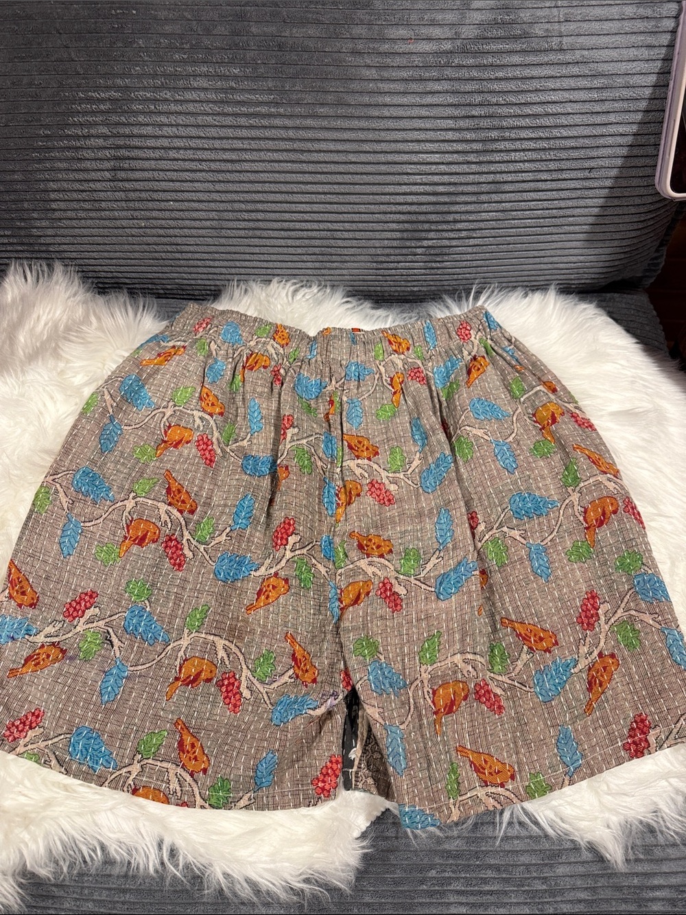 266 KANTHA Shorts 16-20” Waist REVERSABLE wearable Art Lightweight size friendly - Picture 2 of 4